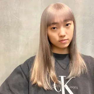 セミロング カラー ショート/ウルフ ハイトーン/カイセイのヘアスタイル