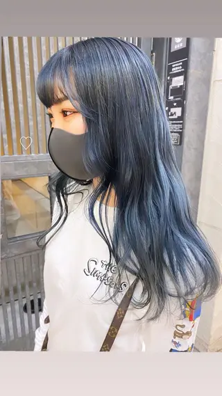 ロング ウルフカット/吉村 桃子のヘアスタイル