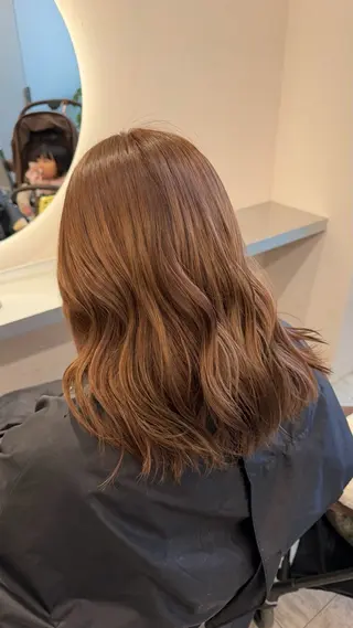 ミディアム 🌺ハイライトカラー HINA🌺のヘアスタイル