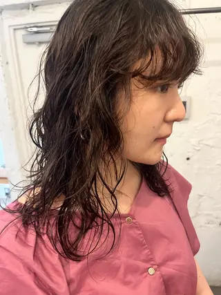ミディアム パーマ ✴︎UNU ✴︎モエカのヘアスタイル