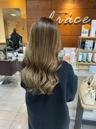 ロング カラー パーマ ヘアアレンジ キッズ インナー×縮毛矯正 ピンクカラー澤井里菜のヘアスタイル