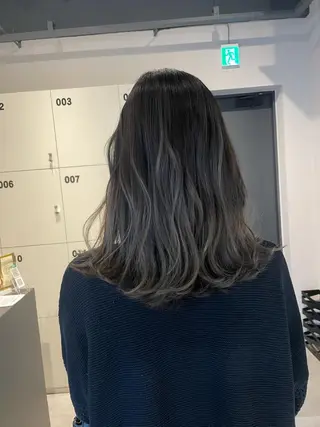 ミディアム カラー ブリーチ👩🦳/ ✂︎MANAMIのヘアスタイル