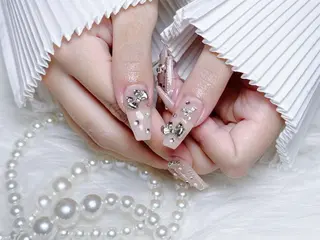 ネイル RAFFINE haru🦋🩵のネイルデザイン