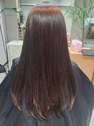 ロング カラー ヘアアレンジ クボ タのヘアスタイル