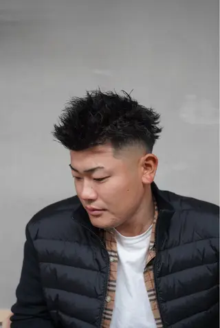 パーマ メンズ 関 晃哉のヘアスタイル