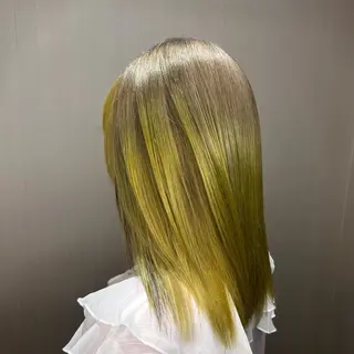 セミロング カラー おくだ　りお /ハイトーンカラーのヘアスタイル