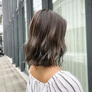 ミディアム カラー パーマ ヘアアレンジ Zina渋谷エリア マネージャShionのヘアスタイル