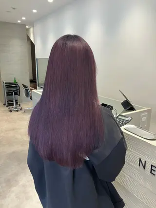 ロング カラー サキ🤍ハイトーン 🩰くびれ巻きヘアのヘアスタイル