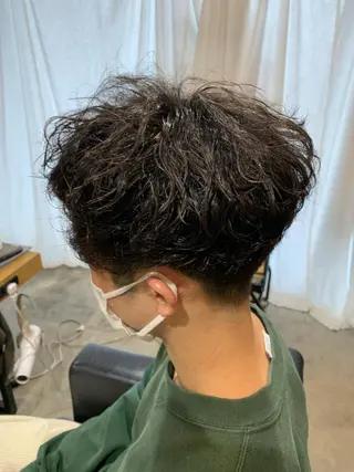 ミディアム パーマ 宮嶋 勇輔のヘアスタイル