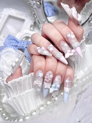 ネイル ️🫧みつき/ 渋谷/痛ネイル️🫧のネイルデザイン