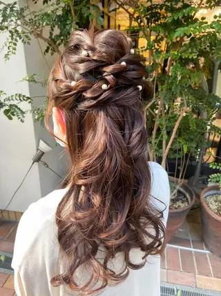 ロング 早稲田 千尋のヘアスタイル
