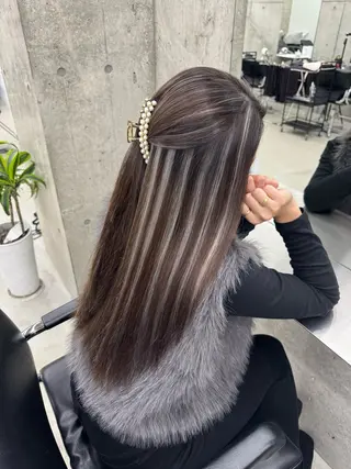 カラー Asami／名古屋／ ハイトーン／デザインのヘアスタイル