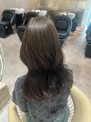 ロング 顔周りカット/ 透明感カラー/ユナのヘアスタイル