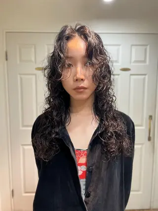 ロング パーマ 外山貴章/パーマ/ 新宿/新宿三丁目のヘアスタイル