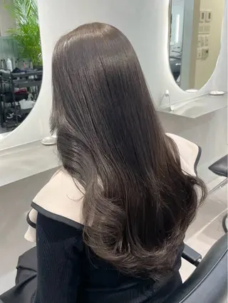 ロング カラー 表参道/透明感 グレージュ/ブラウンのヘアスタイル