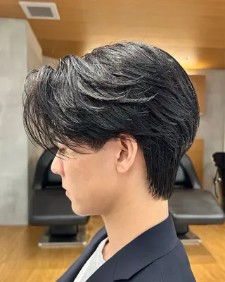 メンズ 圧倒的 毛流れ センターパートのヘアスタイル