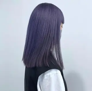 セミロング カラー サキ🤍ハイトーン 🩰くびれ巻きヘアのヘアスタイル