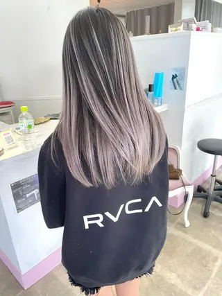 ロング Lit.豊橋 夏目のヘアスタイル