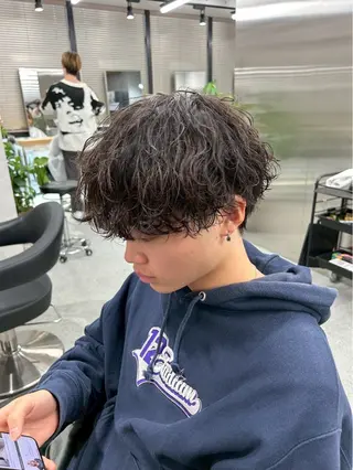 メンズ 韓国メンズヘア/ ハイトーン🤍みなとのヘアスタイル