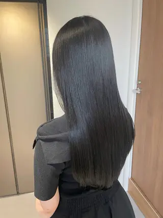 ロング アキ/梅田/顔まわり /レイヤーカット/のヘアスタイル