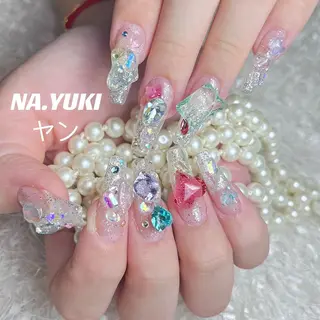 ネイル 🦋 Queenieのネイルデザイン