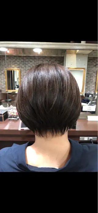 ショート ハットリ 代表のヘアスタイル
