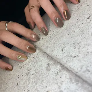 ネイル repos~ルポ~所属・里見 麗のネイルデザイン