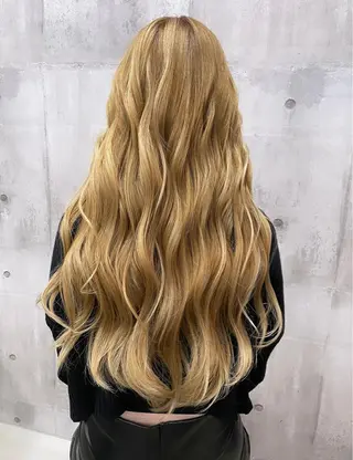 ロング カラー LUXBE LUCE ひなののヘアスタイル