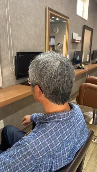 ショート . みおのヘアスタイル