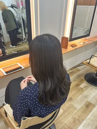カラー LOBBY所属・LOBBY ひなたのヘアスタイル
