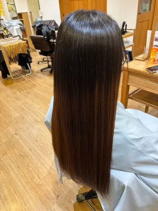 ロング 藤 明日香のヘアスタイル