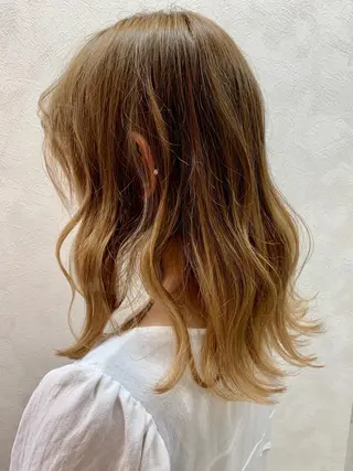 セミロング ヘアアレンジ 加藤 遥花のヘアスタイル