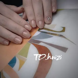 ショート めぐみのネイルサロン スタッフ練習のネイルデザイン