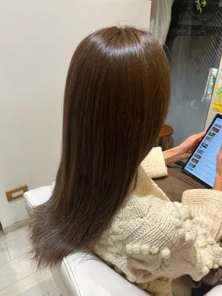 ロング 須藤 百合香のヘアスタイル
