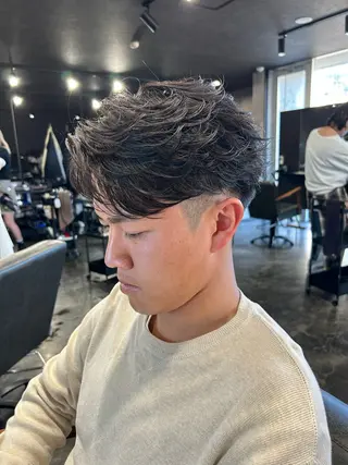 パーマ メンズ 前田 匡蔵のヘアスタイル