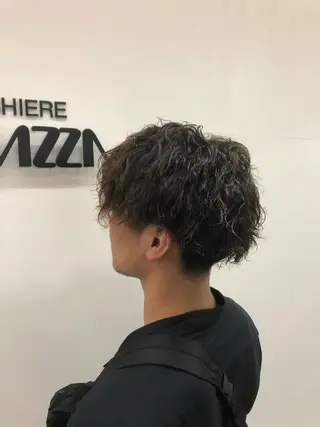 ショート パーマ メンズ 東條 克義のヘアスタイル