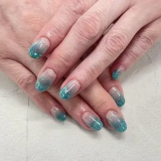 カラー miki ✴︎ 田町/パラジェルのネイルデザイン