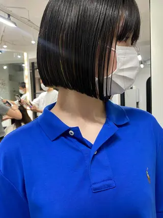 ショート カラー センターパート/ 暖色カラーayuのヘアスタイル