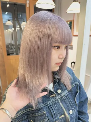ミディアム カラー kai .のヘアスタイル