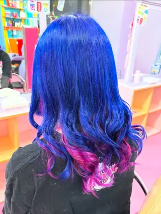 ミディアム TOY🐈‍⬛🎀 派手髪/地雷系のヘアスタイル