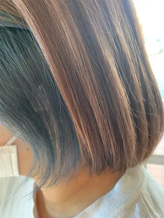 カラー 柴田 結衣のヘアスタイル