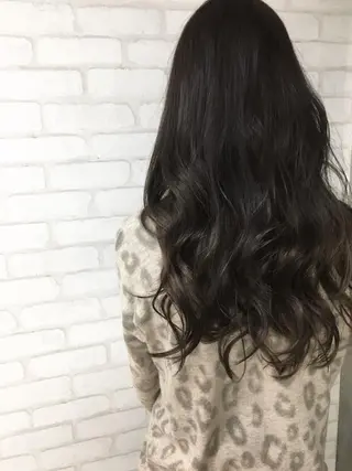 ロング カラー 髪質改善×レイヤー 高嶋のヘアスタイル