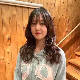 セミロング 藤田 ゆりなのヘアスタイル