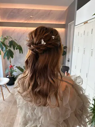 ヘアアレンジ 暖色カラー／ ヘアセット🌛櫻井舞のヘアスタイル