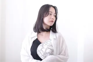 ミディアム 齋藤 艶珠のヘアスタイル