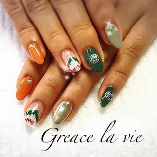 ミディアム カラー パーマ ヘアアレンジ ネイル マツエク・マツパ Greace  la vieのネイルデザイン