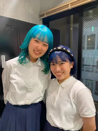 ミディアム カラー 🩶レイヤーカット 🩶柔らかカラー結愛のヘアスタイル