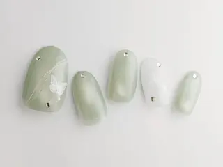 ネイル 💗🪽Tiary Nail🪽💗のネイルデザイン