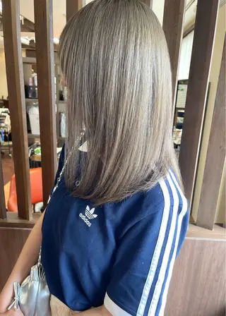 ミディアム カラー 田室 和幸のヘアスタイル