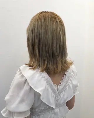 カラー ツノガイ エリのヘアスタイル